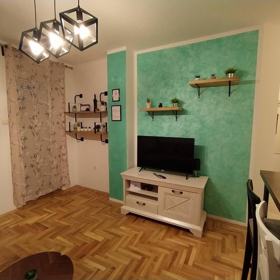 Daniris Apartman 诺威萨 外观 照片