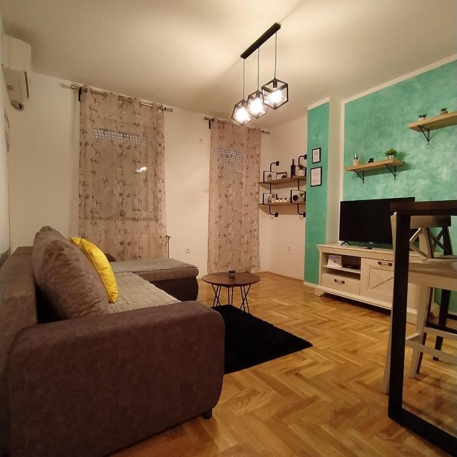 Daniris Apartman 诺威萨 外观 照片